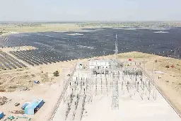 Fotovoltaico: ti mostro la centrale più grande dei Balcani in grado di alimentare 96mila case (e costruita in soli 2 anni)