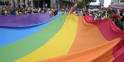 Ora in Russia i gruppi di attivismo LGBT sono considerati organizzazioni terroristiche dall’autorità anti-riciclaggio - Il Post