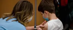 La Lega vuole togliere l’obbligo dei vaccini (morbillo compreso) per i minori. I pediatri: “Ma ha fatto salire la protezione”